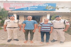 CG Fraud: मंत्रालय में चपरासी की नौकरी लगाने का दिया झांसा, 70 लाख की कर दी ठगी,
पिता-पुत्र गिरफ्तार - image