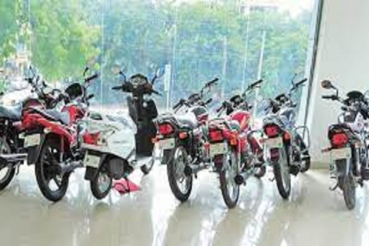 Raipur News: नए जीएसटी रेट लागू , बाइकों में 7 हजार से 170 तक की कमी, देखें वीडियो
