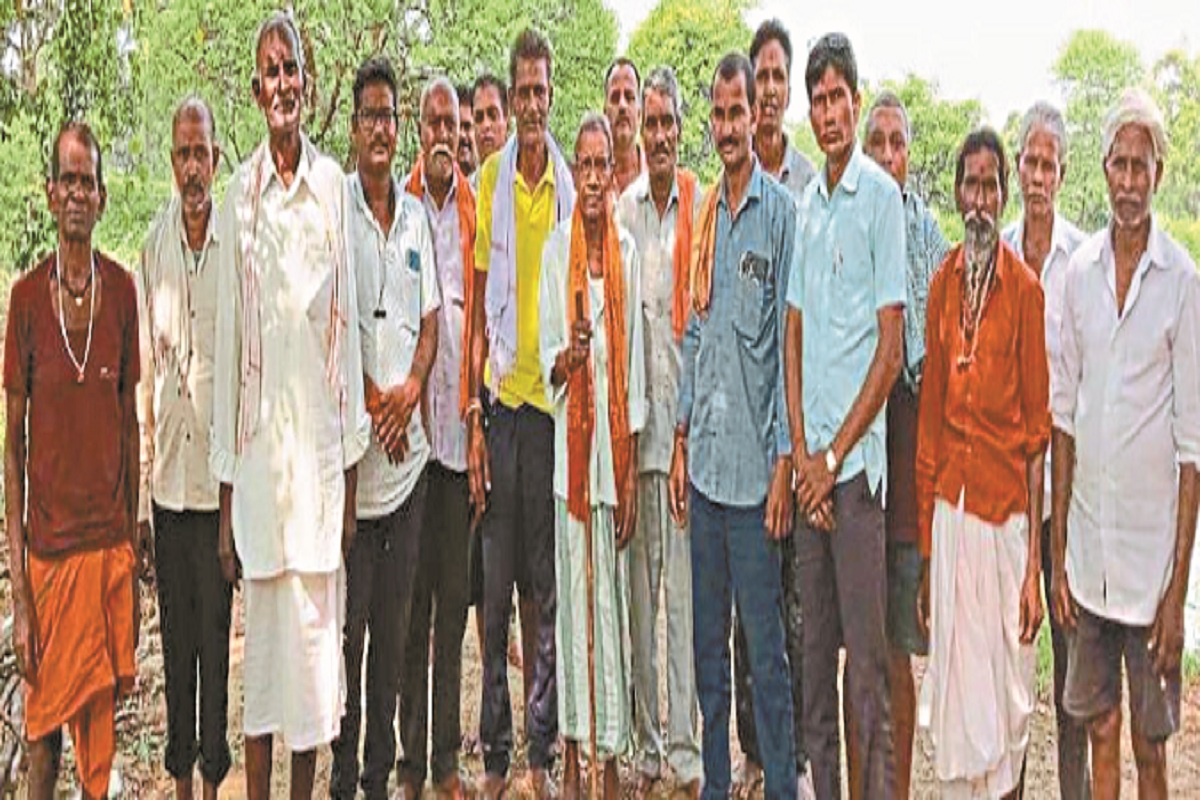 CG News: छत्तीसगढ़ के इस गांव में फ्री फायर खेलने पर लगेगा जुर्माना, शराब पर भी लगाया प्रतिबंध