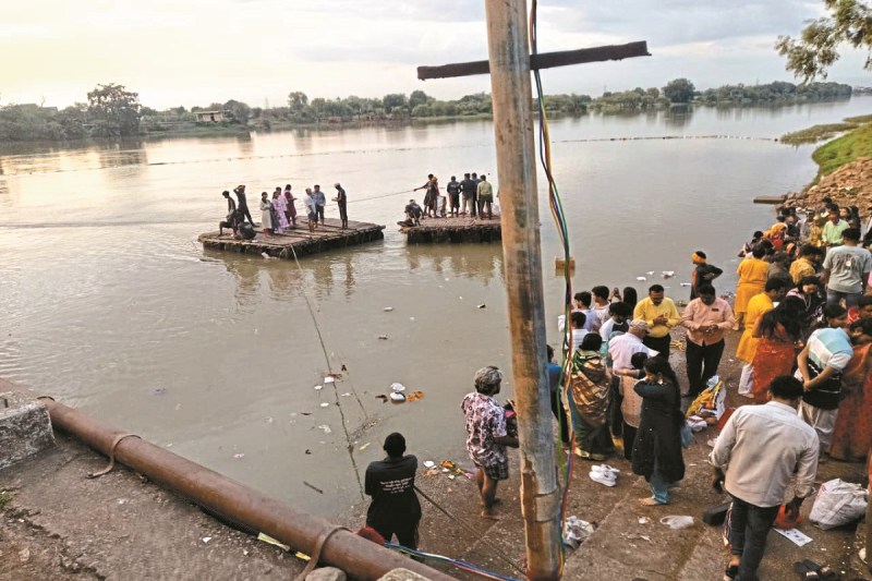 Ganesh Visarjan: गणेश विसर्जन के लिए नगर निगम ने की तैयारी, बप्पा की बड़ी प्रतिमाएं शिवनाथ में होंगी विसर्जित