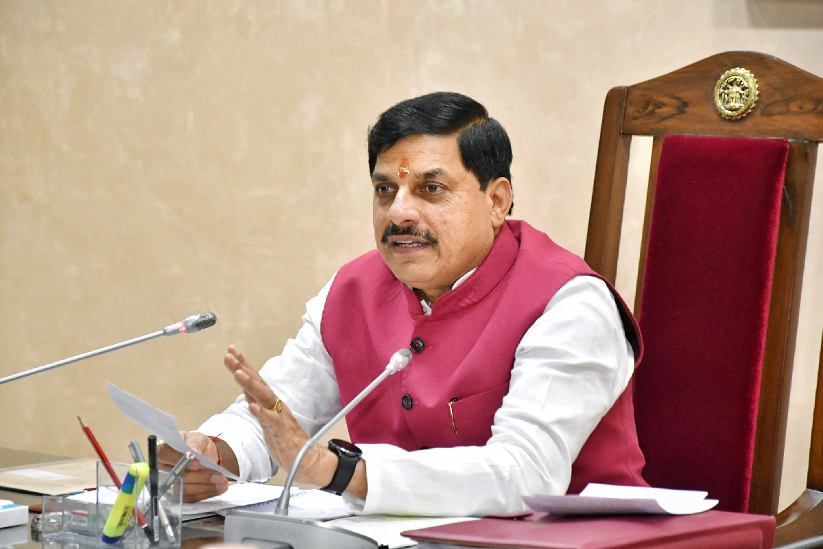 CM Mohan Yadav removed 4 officers in MP