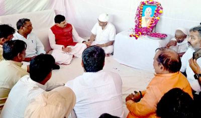 CM Mohan Yadav arrives in Agra to console the bereaved family of the RSS leader