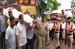 रात में लिया देहदान का संकल्प सुबह त्याग दिया देह, पुलिस ने गॉड ऑफ़ आर्नर देकर
दी विदाई - image