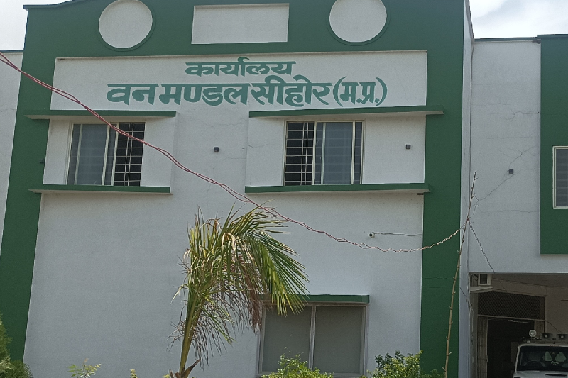 Forest Department Bribery Scandal driver exposes officers mp news