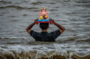 route diversion Indore-Ichhapur highway blocked ganesh visarjan mp news
