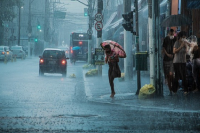 CG Weather Update: राजधानी रायपुर में बूंदाबांदी, पारा गिरा... उमस से मिली राहत(photo-patrika)