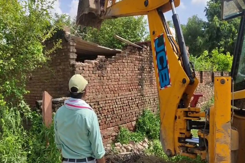 encroachment removal action