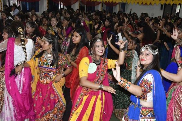 Nutan Collage garba