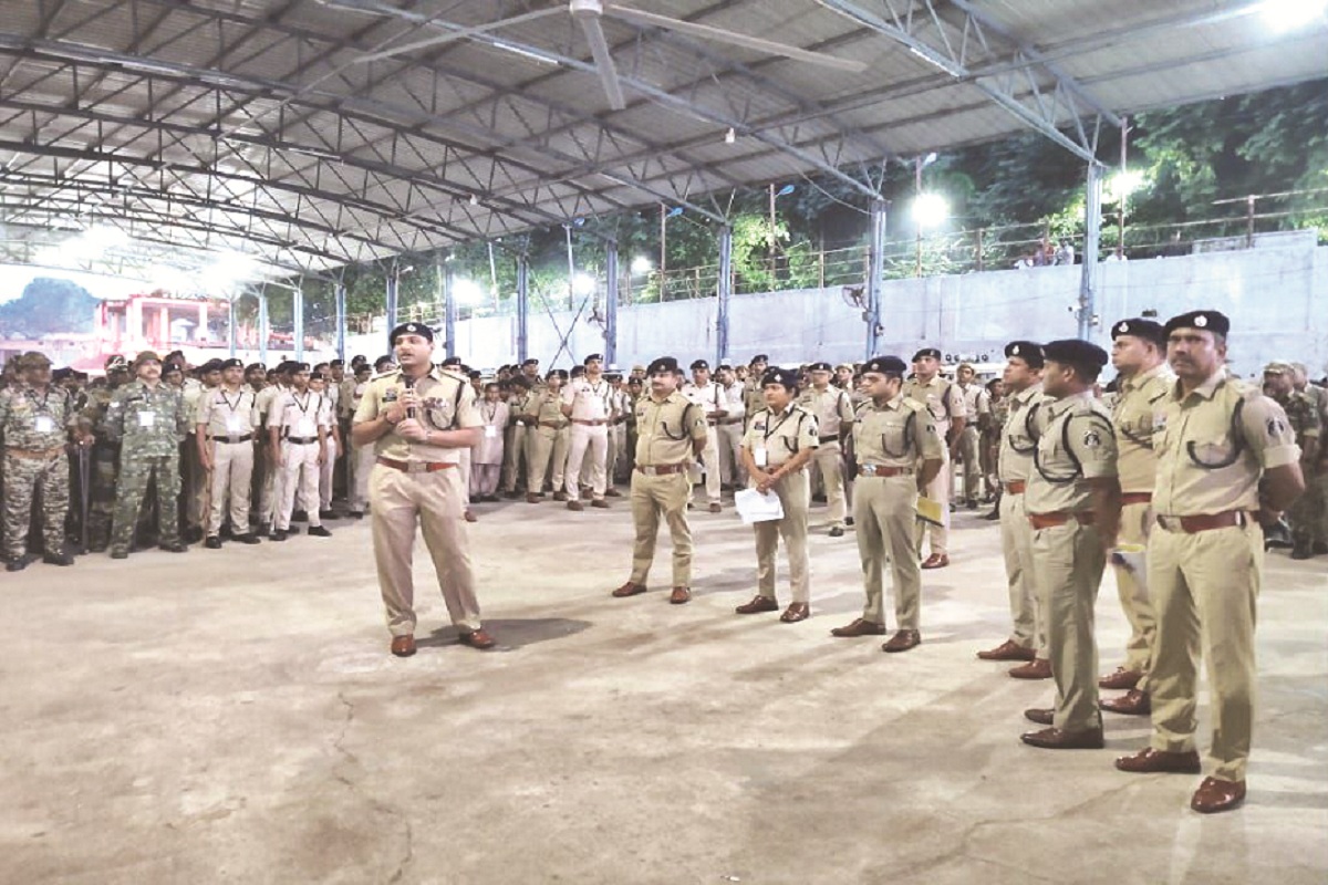 CG News: श्रद्धालुओं की सुरक्षा के लिए डोंगरगढ़ में 1000 जवान तैनात, इन 10 स्थानों पर पार्किंग व्यवस्था