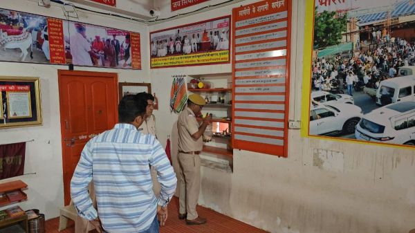 नागौर की गोपाल कृष्ण गोशाला पर पुलिस का छापा