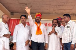 नागौर में तेजादशमी पर हनुमान बेनीवाल का बड़ा ऐलान, वीर तेजाजी के मंदिर निर्माण
के लिए 11 करोड़ की घोषणा - image