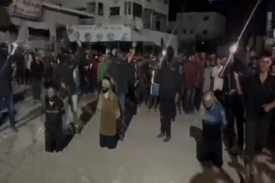 Public execution of three Palestinians by Hamas