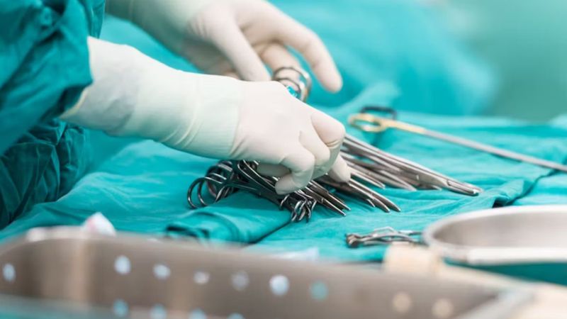 प्रयागराज में लड़की के लिए युवक ने काटा अपना निजी अंग, लड़की बनने की चाह में किया ऐसा