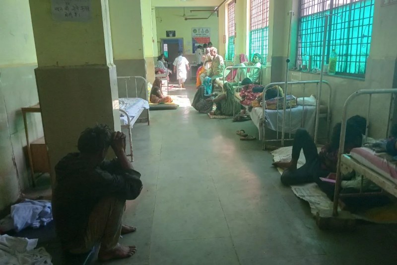 fake patient theft guna district hospital mobile purse mp news