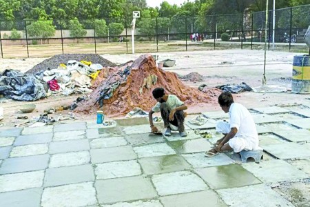 The playing field came on the 'floor' before the start