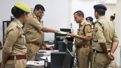 वर्दी पर दाग! गोमांस दबाकर कर रहे थे सौदेबाजी, SSP ने थाना प्रभारी समेत 10
पुलिसकर्मियों को किया सस्पेंड - image