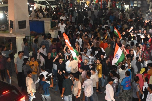 एशिया कप में भारत की पाकिस्तान पर जीत, रायपुर में जश्न का माहौल, देखें Photo 
