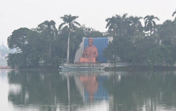 CG Weather News: रायपुर में बारिश के संग दिखे अलग-अलग रंग, देखें Photo..