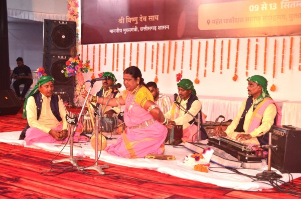 ताल, लय और उत्साह से गूँजी छत्तीसगढ़ी संस्कृति, ऐसा था पंथी का जुनून, देखें Photo..(photo-patrika)