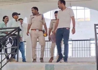 बाल कल्याण समिति के पदाधिकारियों के घर पुलिस का छापा; 1 सदस्य गिरफ्तार, अध्यक्ष समेत चार फरार