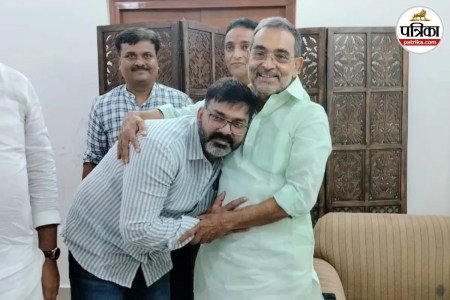 pawan singh and upendra kushwaha (1)