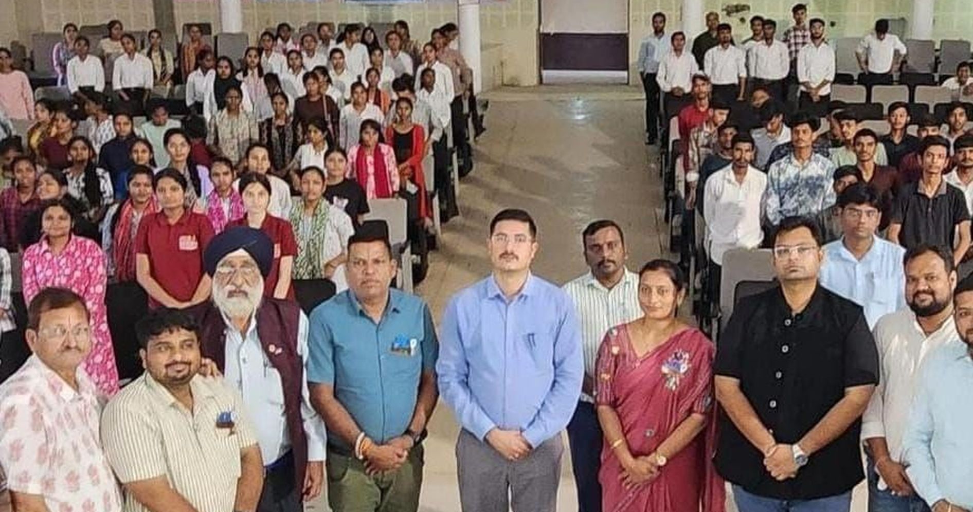 जेसी सप्ताह… परीक्षा में घबराने की बजाय आत्मविश्वास बनाए रखें -कलेक्टर ऋषभ गुप्ता