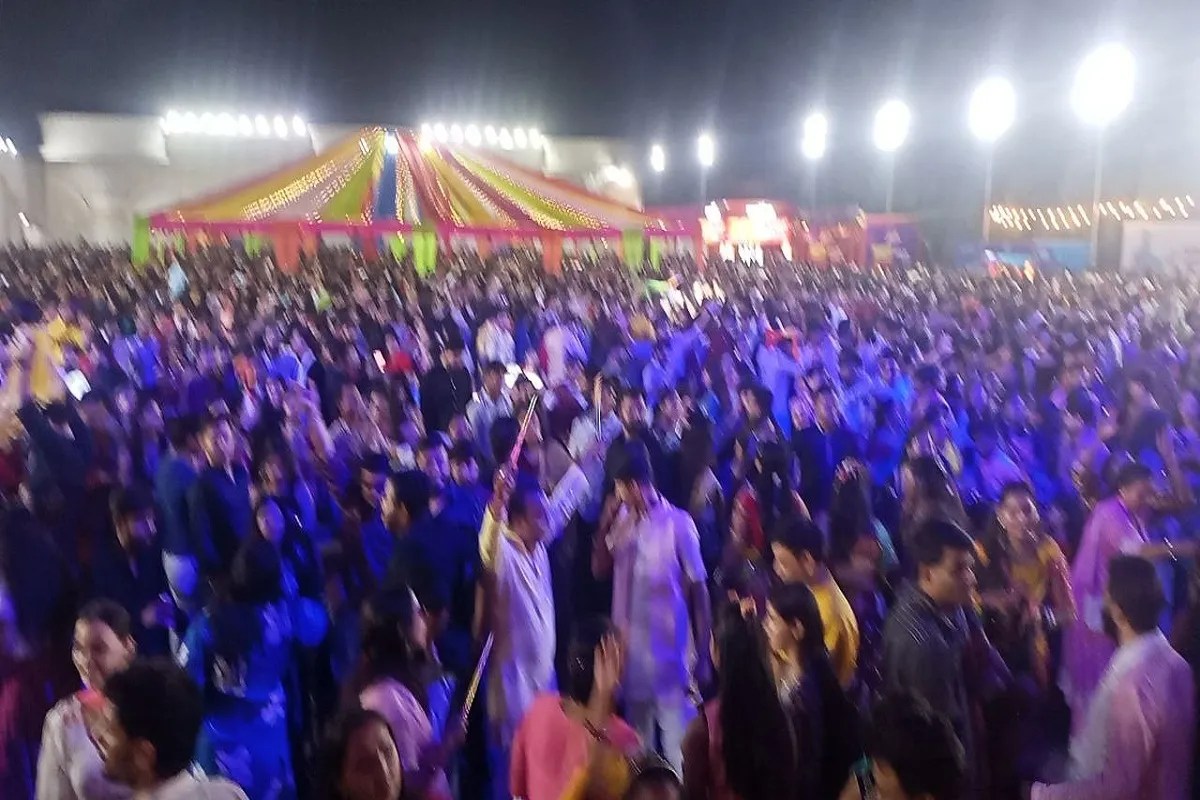 पत्रिका महारास डांडिया उत्सव 2025 : नगाड़ा संग ढोल… की धुन पर थिरके जयपुराइट्स, जमकर खनकाए डांडिया– देखें धमाकेदार वीडियो