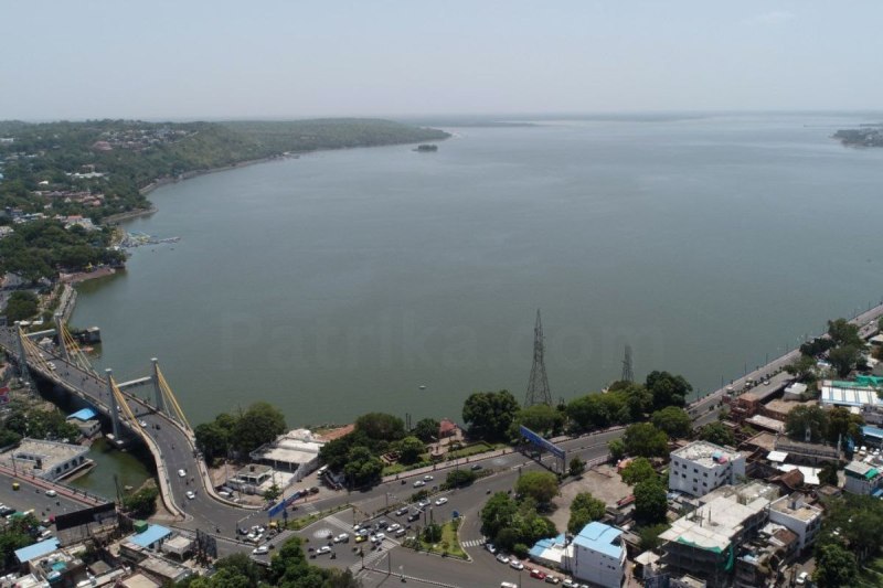 sewage mixing with drinking water bhopal illegal colonies mp news