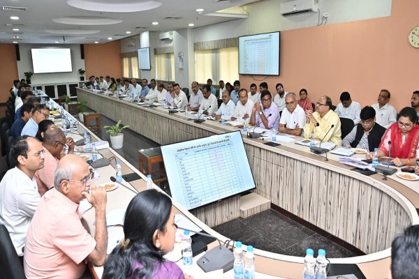 Registrar and firm institutions