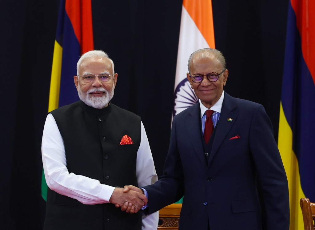 Indian Prime Minister Narendra Modi and Mauritius PM Navin Ramgoolam