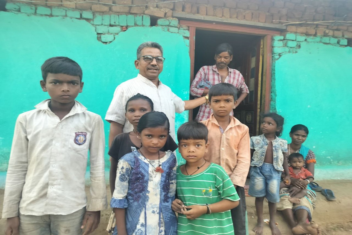 छत्तीसगढ़ के दो शिक्षकों का अनूठा प्रयास, बच्चों के जीवन में आया बदलाव, राज्यपाल ने किया सम्मान