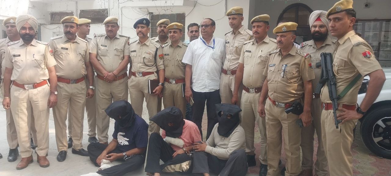 पूर्व मंत्री टीटी के दामाद के घर पर नकली पुलिस बनकर डकैती की वारदात करने का खुलासा, तीन आरोपी बापर्दा गिरफ्तार