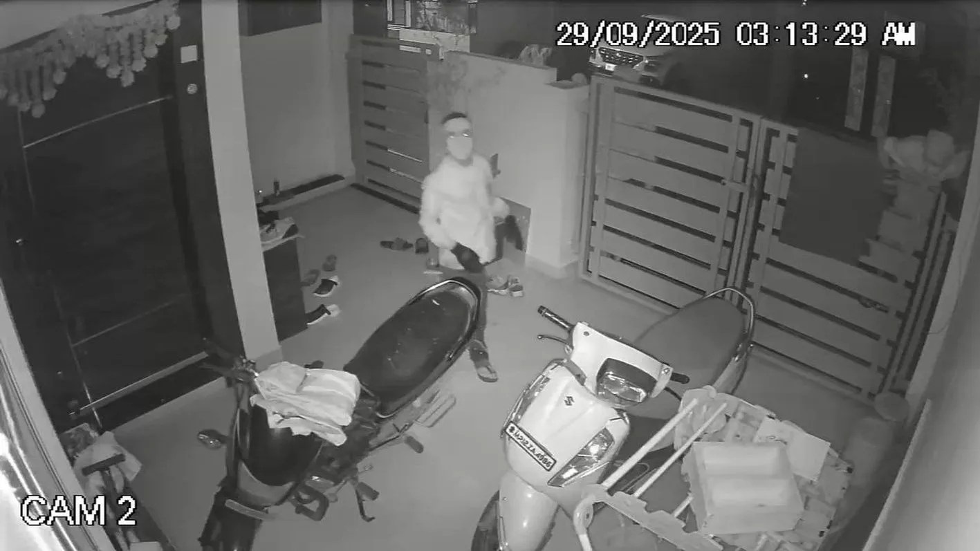 परिवार सोता रहा घर में हो गई चोरी, 25 हजार रूपए व सोने की चेन चूरा ले गए चोर