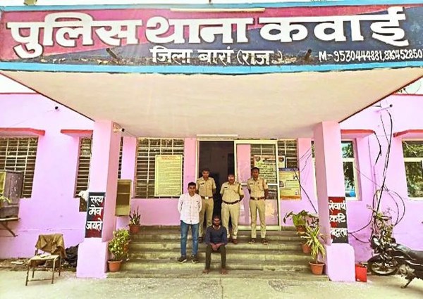 पुलिस ने बुधवार को सक्रिय संगठित गिरोह के बदमाश को गिरफ्तार किया है। यह कई दिनों से वांछित था। अभियुक्त एक सक्रिय संगठित गिरोह का सदस्य है और अन्य व्यक्तियों को अपराध में सम्मिलित कर अपराध को बढ़ावा देता है।