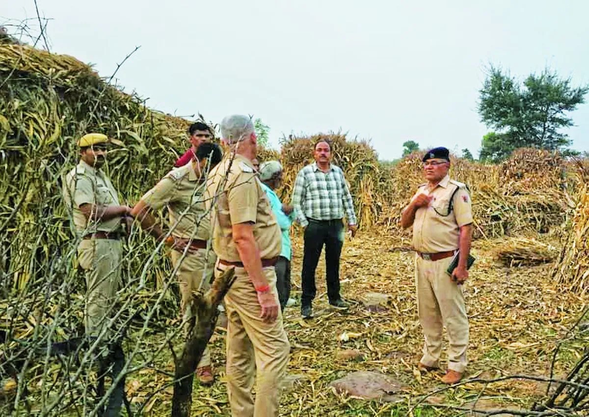 मृतक के पुत्र सत्यनारायण लोधा की रिपोर्ट पर अज्ञात जनों के खिलाफ हत्या के आरोप में मुकदमा दर्ज किया है।