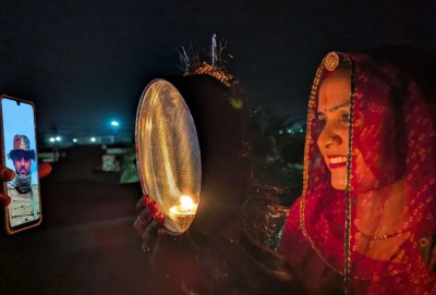 Fast kept for wedding, broken by sight of moon