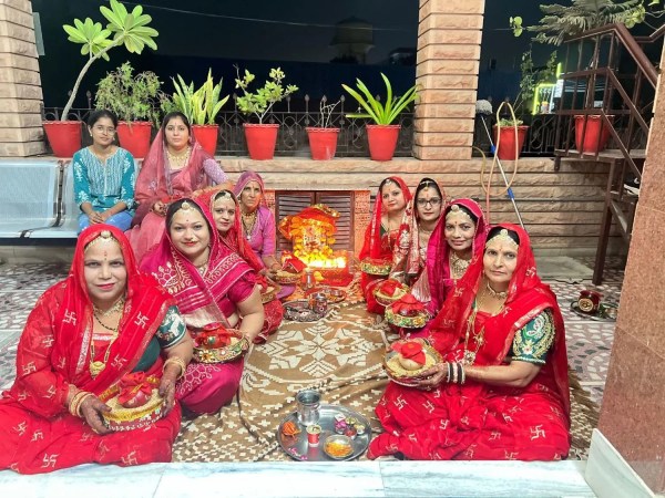 Fast kept for wedding, broken by sight of moon