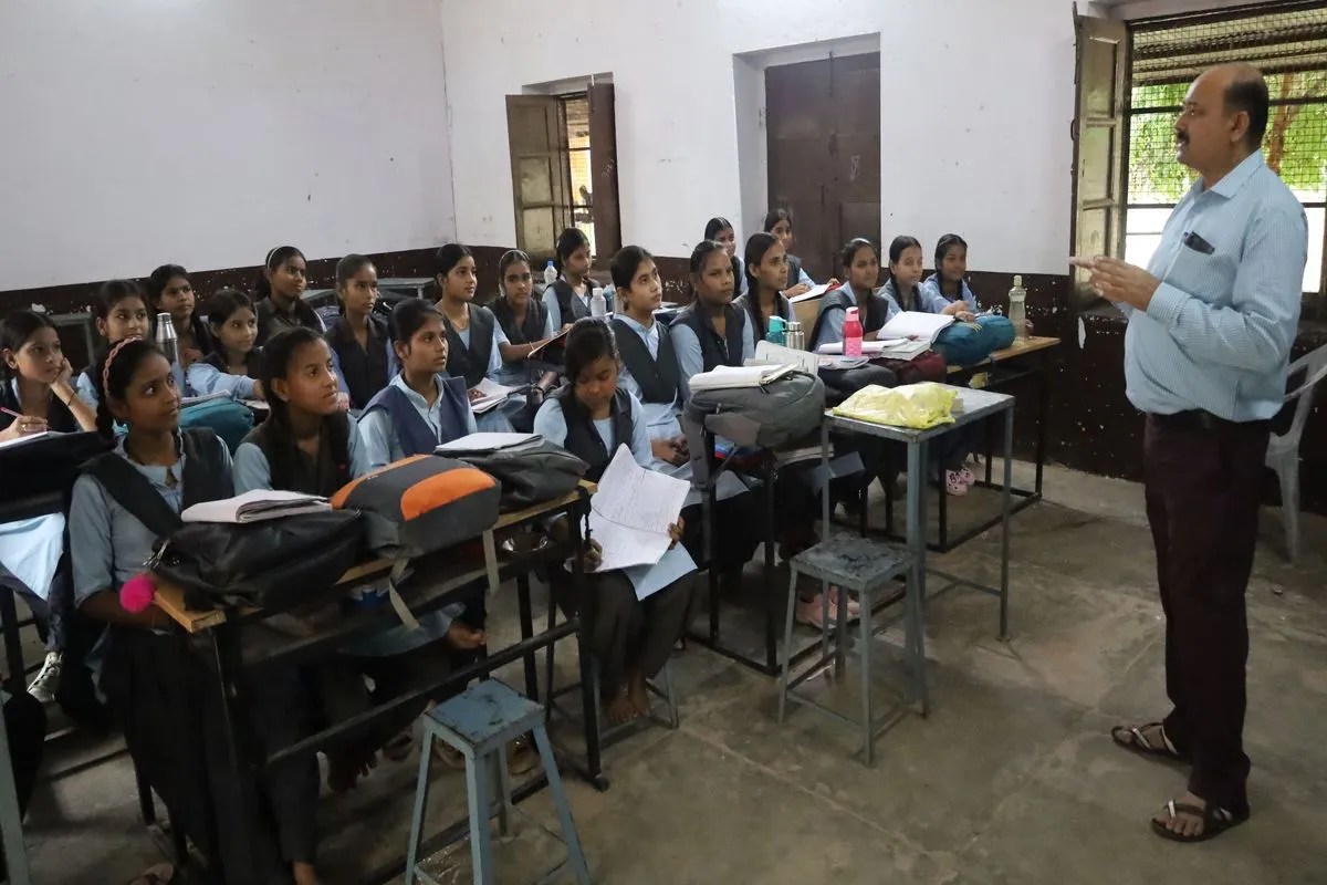 निजी स्कूलों में अध्ययनरत छात्राओं को भी मिलेगा लाडो प्रोत्साहन योजना का लाभ Girls studying in private schools will also get the benefit of Lado Incentive Scheme.