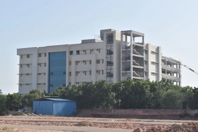 जेएलएन अस्पताल में 190 बेड का अस्पताल भवन