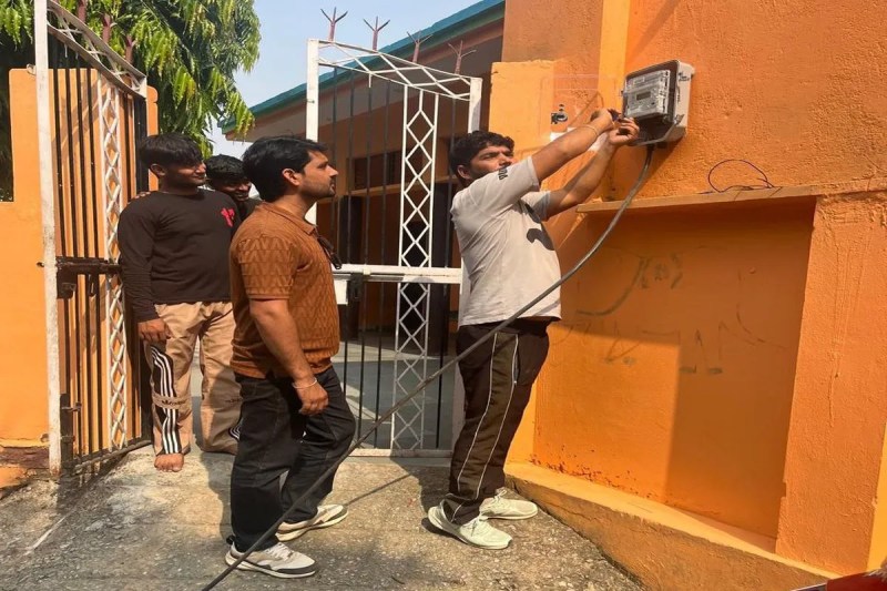 दिवाली पर 500 नए बिजली कनेक्शन से घर हुए रोशन 500 new electricity connections light up homes this Diwali