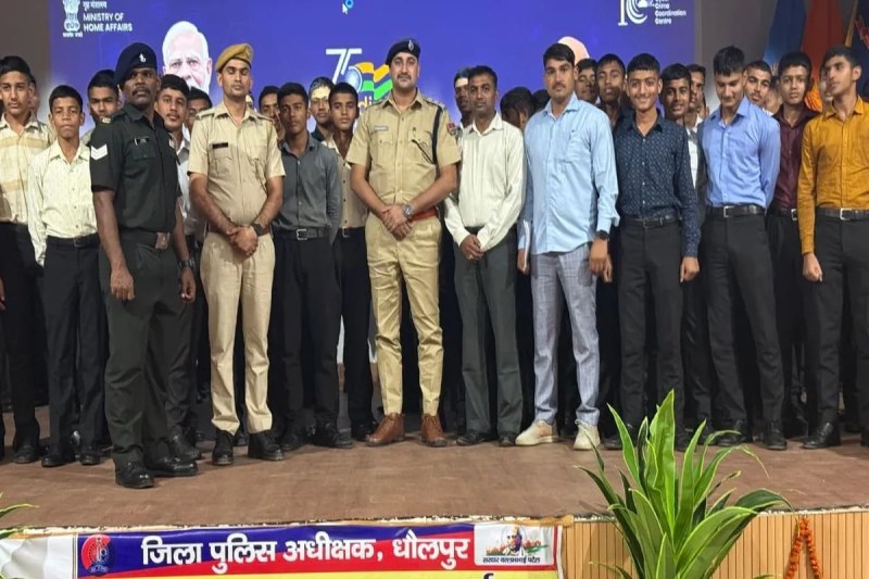 अनजानी कॉल पर नहीं करें भरोसा, न संदिग्ध लिंक करें ओपन Don't trust unknown calls or open suspicious links