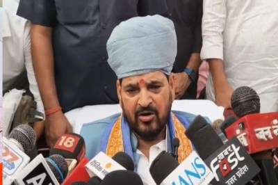 बीजेपी के पूर्व सांसद बृजभूषण सिंह
