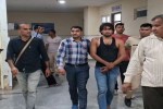 चालीस हजार का इनामी बदमाश पुलिस की गिरफ्त में A criminal with a reward of forty thousand rupees is in police custody.