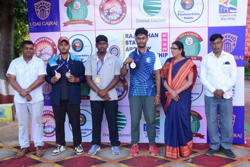 तीरंदाजी प्रतियोगिता: वासु को गोल्ड और प्रबल प्रताप को मिला सिल्वर मेडल Archery Competition: Vasu won gold and Prabal Pratap won silver medal