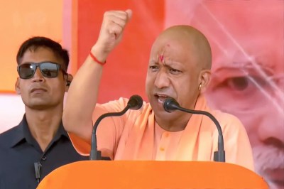 योगी सरकार की सख्त नीति से नशे के कारोबार पर कसी नकेल, आठ यूनिट और छह थाने सक्रिय (फोटो सोर्स : Whatsapp Group)