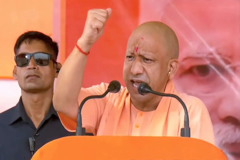 योगी सरकार की सख्त नीति से नशे के कारोबार पर कसी नकेल, आठ यूनिट और छह थाने सक्रिय (फोटो सोर्स : Whatsapp Group)