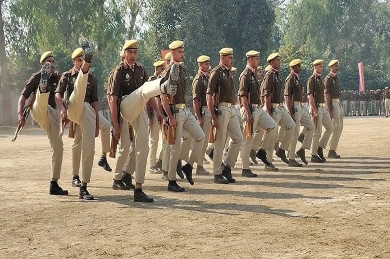 उप निरीक्षकों को मिली बड़ी सौगात, दलनायक के पद पर हुआ प्रोन्नत (फोटो सोर्स : Whatsapp)