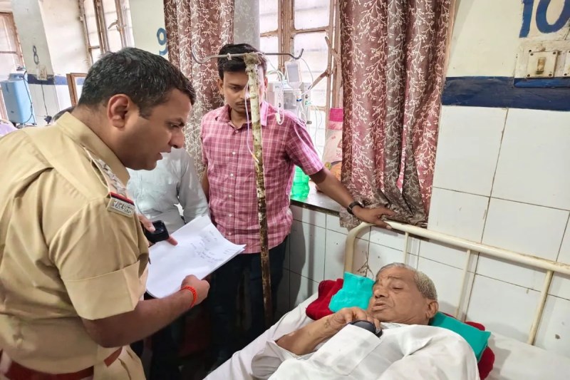 दस माह में अधिवक्ता पर दूसरी बार जानलेवा हमला, सरेआम फायरिंग, सरियों से मारपीट Second murderous attack on lawyer in 10 months, firing in public, beating with sticks