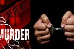 खून से लथपथ महिला का शव छत पर मिला, पैसे के लेन-देन में हत्या की आशंका, पुलिस ने हत्या में प्रयुक्त कुल्हाड़ी और डंडे बरामद किए (फोटो सोर्स : Whatsapp )