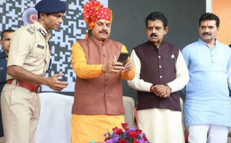 CM launches chatbot to curb cybercrime in Indore